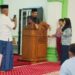 Wakil Ketua DPRD Sumbar Evi Yandri Subuh Mubarokah di Musala Al Muhajirin Rimbo Tarok