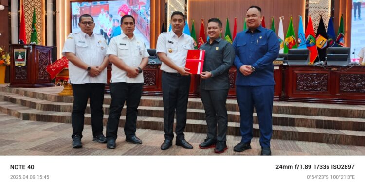DPRD Sumbar Gelar Rapat Paripurna Penyampaian Nota Pengantar RPJMD 2025–2029