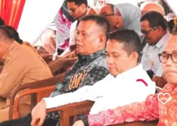 Wakil Ketua DPRD Sumbar Evi Yandri Resmikan Sarana dan Prasarana Serta Launching Progul SMK 5 Padang