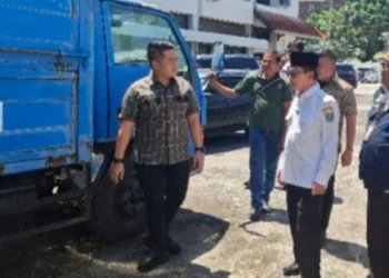 Wakil Ketua DPRD Muhammad Iqra Chissa Putra Tinjau Gudang Logistik Kebencanaan di Kantor Dinsos Sumbar