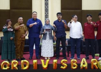 Wakil Ketua DPRD Sumbar Nanda Satria Hadiri Forum Diskusi FORDIVISBAR, Soroti 100 Hari Pembangunan Infrastruktur