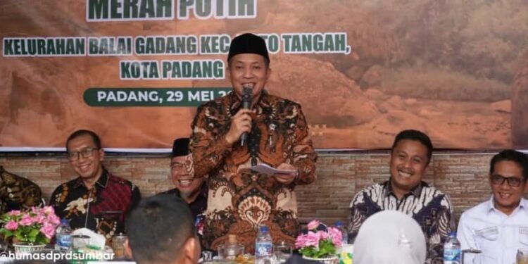 Musdes Pembentukan Koperasi Merah Putih, Ketua Sementara DPRD Sumbar Dampingi Wamenkop UKM