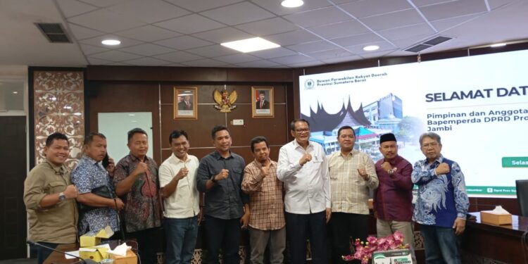 DPRD Sumbar Terima Kunjungan Bapemperda Jambi, Bahas Tahapan Proses Propemperda 2026