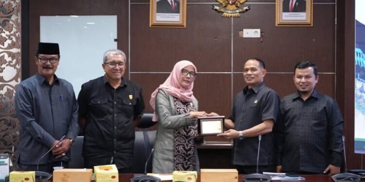 Anggota DPRD Sumbar Daswanto Terima Kunjungan Banggar DPRD Tanah Datar Bahas Pertanggungjawaban APBD 2024