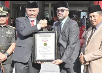 Wakil Ketua DPRD Sumbar Evi Yandri Hadiri Upacara Harkitnas Ke-117 Tahun 2025 Tingkat Provinsi Sumbar