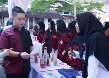 Wakil Ketua DPRD Sumbar, Iqra Chissa Putra Buka Kewirausahaan Expo Student Entrepreneurship di Unes