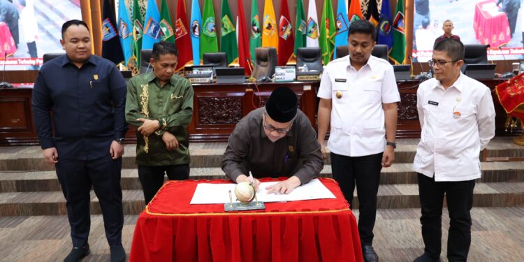 DPRD Sumbar Tetapkan Ranwal RPJMD 2025-2029 dan Ranperda Pertanggungjawaban APBD 2024