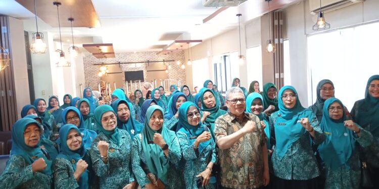 Ketua DPRD Sumbar Dorong Pembentukan Kelompok UMKM untuk Pemberdayaan Ekonomi Keluarga