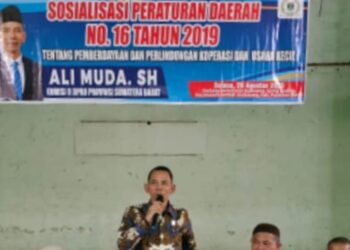 Ali Muda Sosialisasikan Perda Koperasi di Kuamang Alai, Warga Antusias