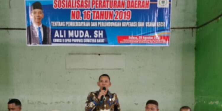 Ali Muda Sosialisasikan Perda Koperasi di Kuamang Alai, Warga Antusias
