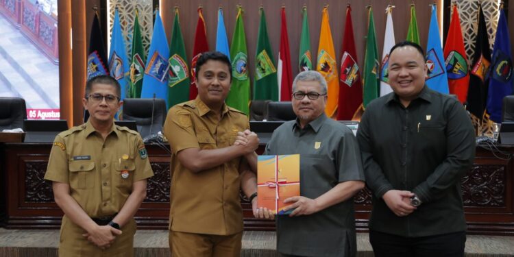 DPRD Sumbar Gelar Rapat Paripurna Bahas Ranperda APBD Perubahan 2025 dan Penyertaan Modal Daerah