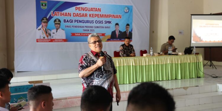 Ketua DPRD Sumbar Ceritakan Perjalanan Hidup di LDK SMK: Dari Pabrik Karet ke Kursi Parlemen