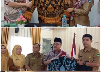 Ketua DPRD Sumbar Muhidi Serahkan Baju Batik untuk ASN dan Guru Dinas Pendidikan