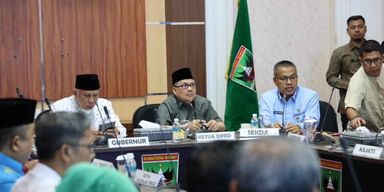 Muhidi Minta Pemerintah Daerah Punya Target Tahunan Tekan Praktik Illegal Mining dan Fishing