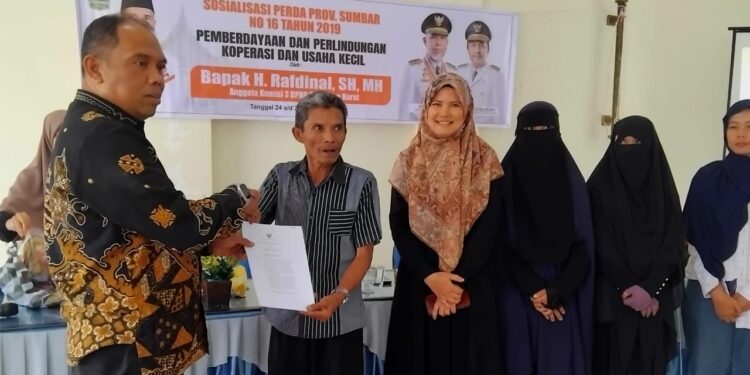 Anggota DPRD Sumbar Rafdinal Sosialisasikan Perda Nomor 16 Tahun 2019, Dorong UMKM Adaptif di Era Digital