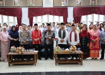 Ketua DPRD Sumbar Muhidi Dorong Penguatan Seni dan Budaya di Sekolah Melalui Skolart Fest 2025